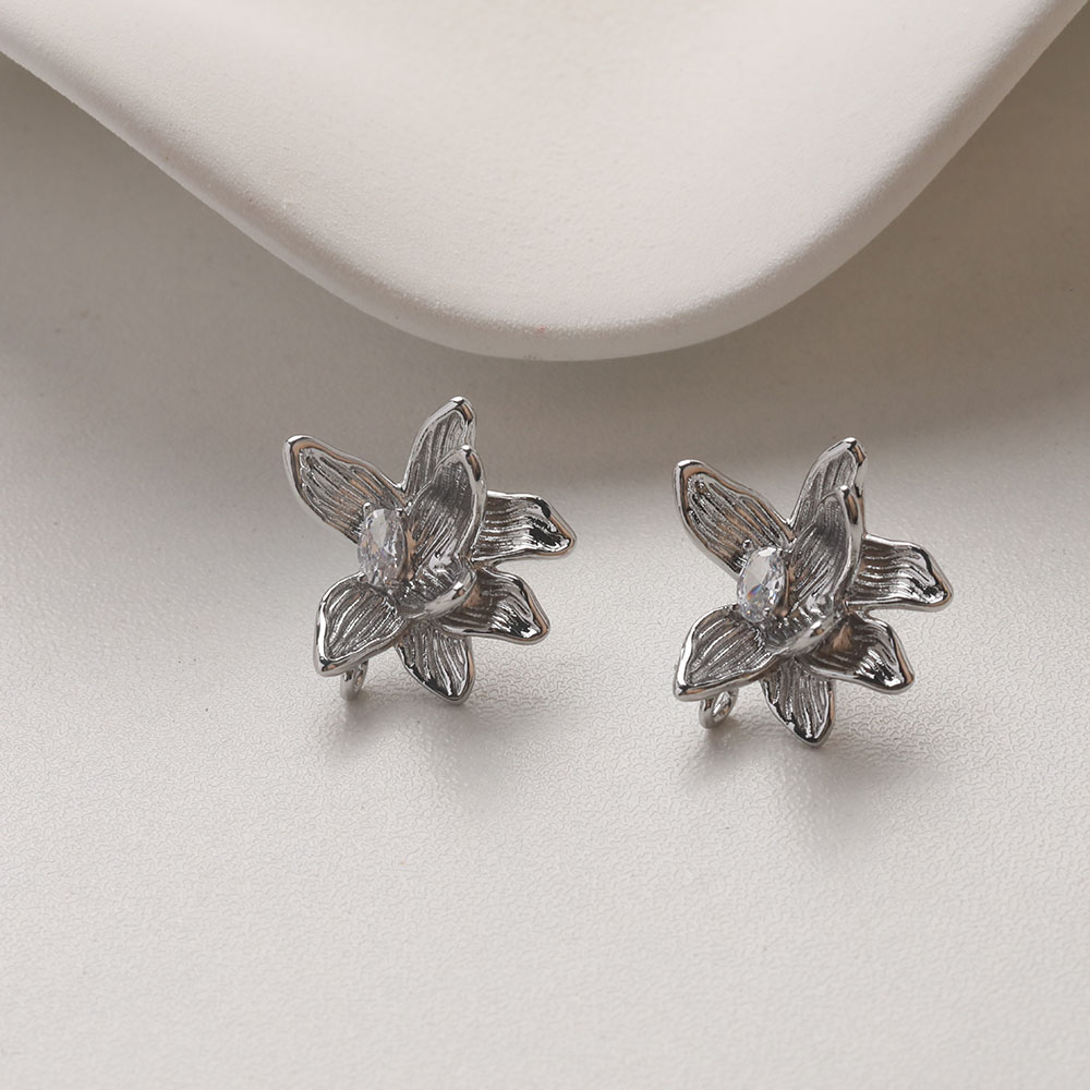 4PCS Dainty Flower Ear Studs E - Flower Supply recension och pris